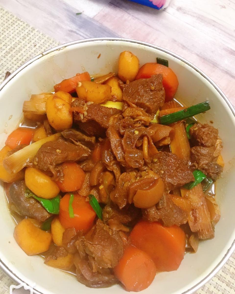 暖身广式羊肉煲