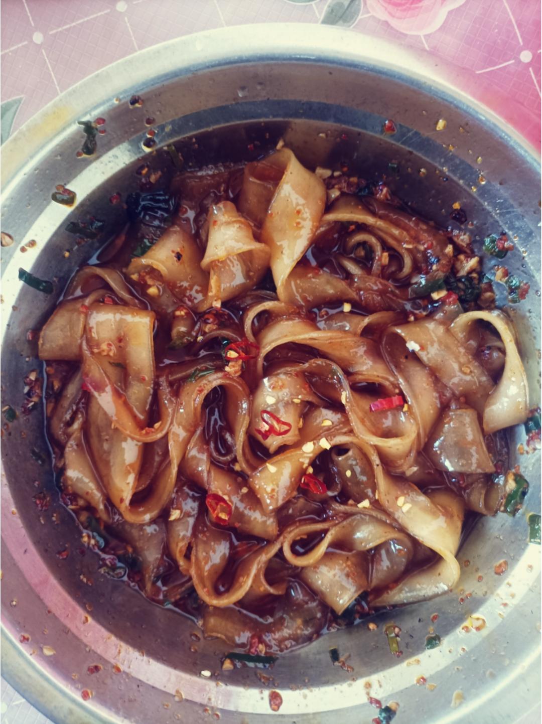 流汁宽粉