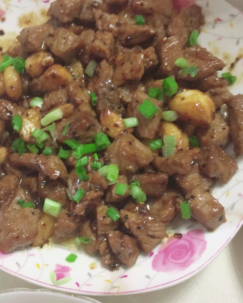 黑蒜子牛肉粒—华美新年味