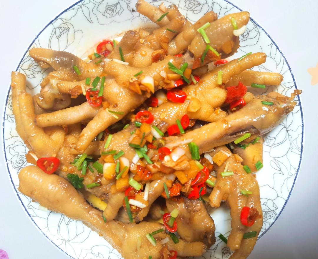 香辣鸡爪超级简单
