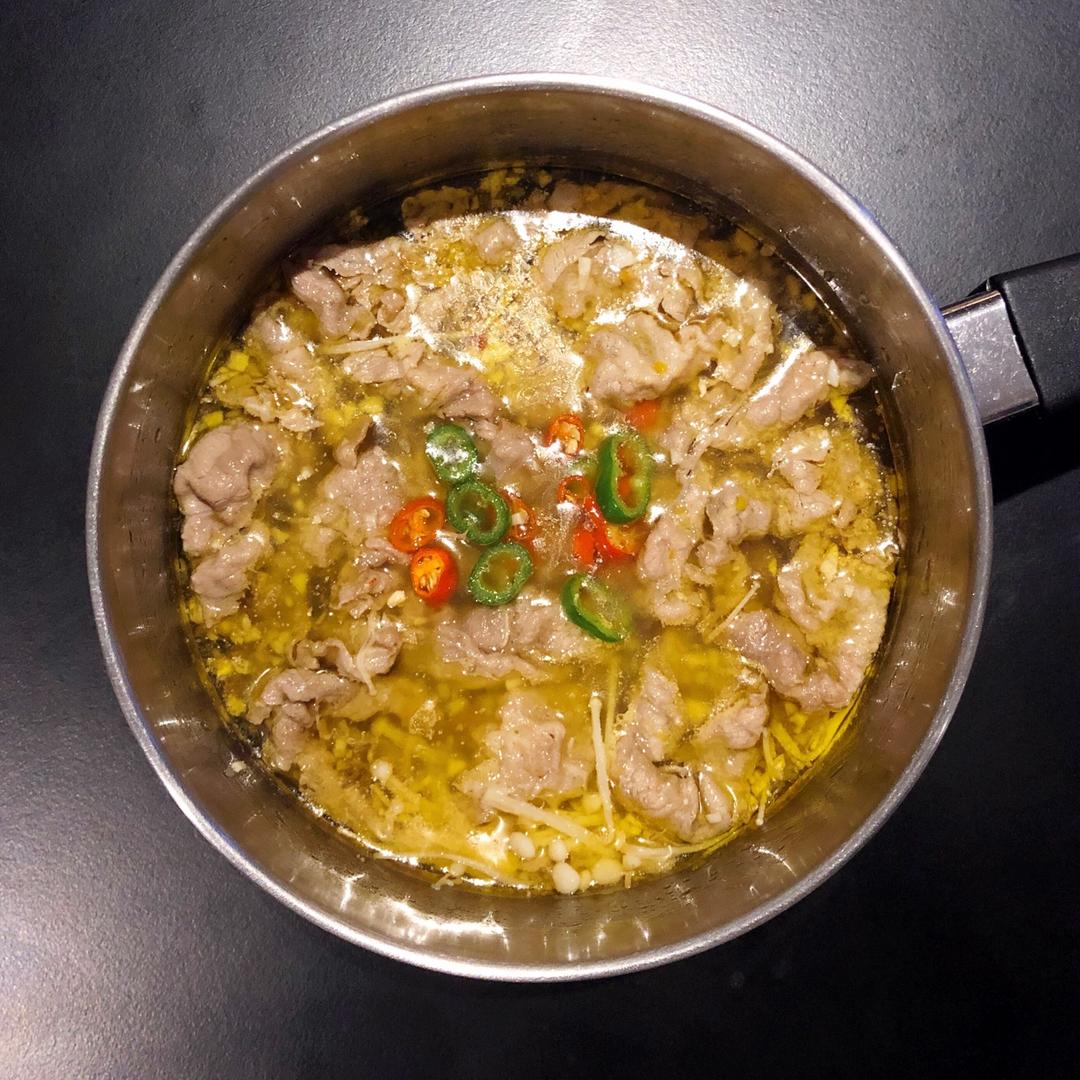 酸汤肥牛