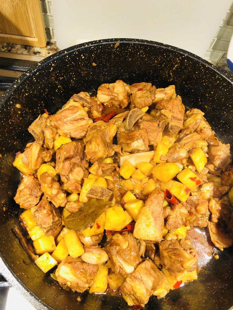 土豆炖排骨
