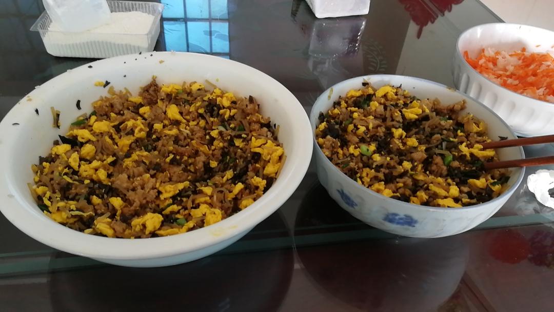 好吃的萝卜猪肉粉丝包子馅的做法