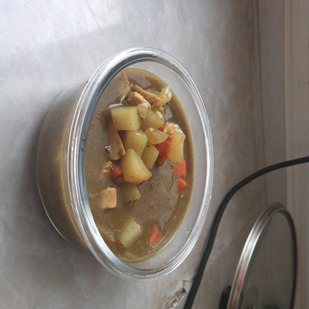 咖喱鸡块饭