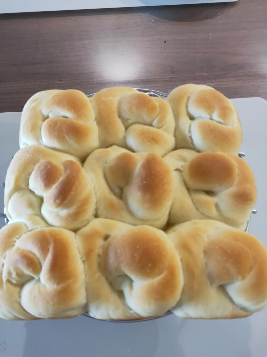 百吃不厌超软拉丝老面包