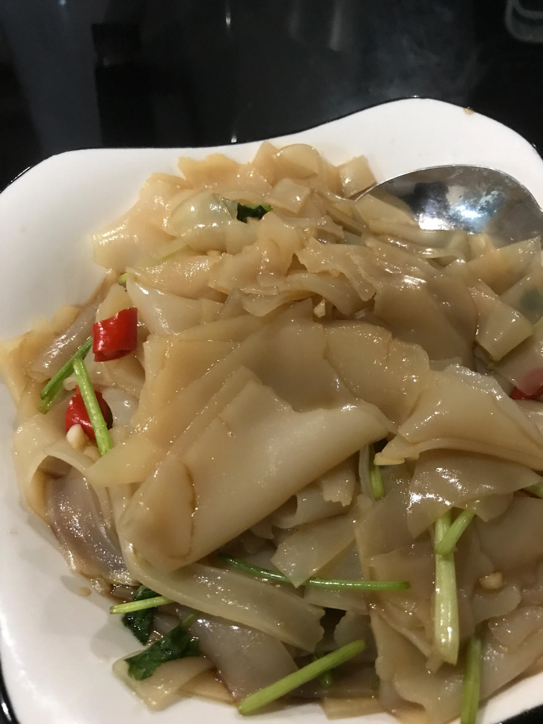 拌凉皮，快手好味儿，不抢吃不着！
