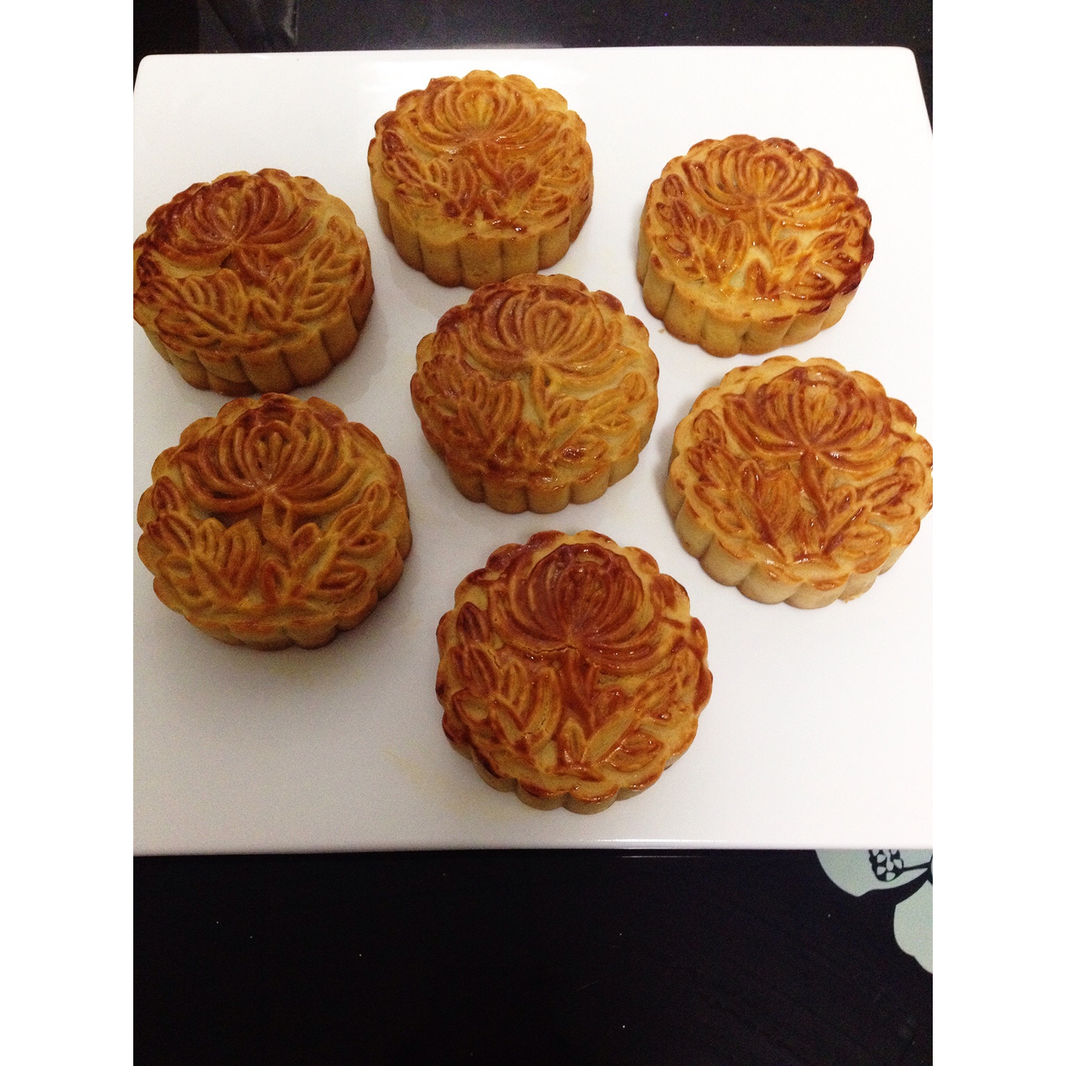 广式月饼——蛋黄莲蓉月饼