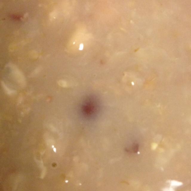 薏米赤豆麦片粥的做法