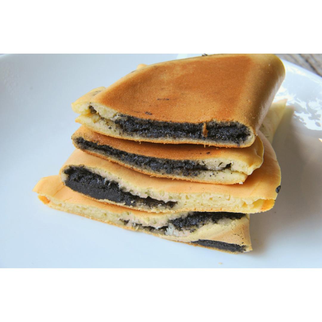 tulip沁做的黑芝麻面煎饼