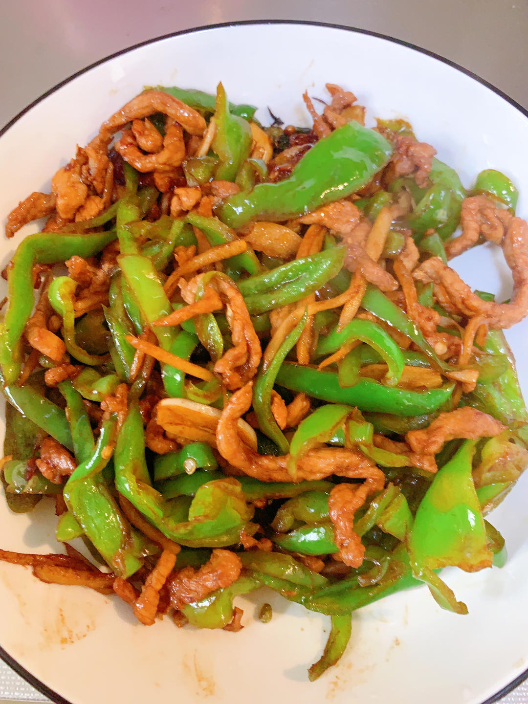 厨师长教你：“青椒肉丝”的正宗做法，色香味俱全