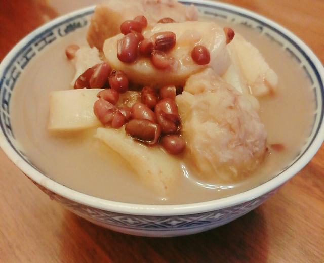 椰香芋头红豆年糕汤