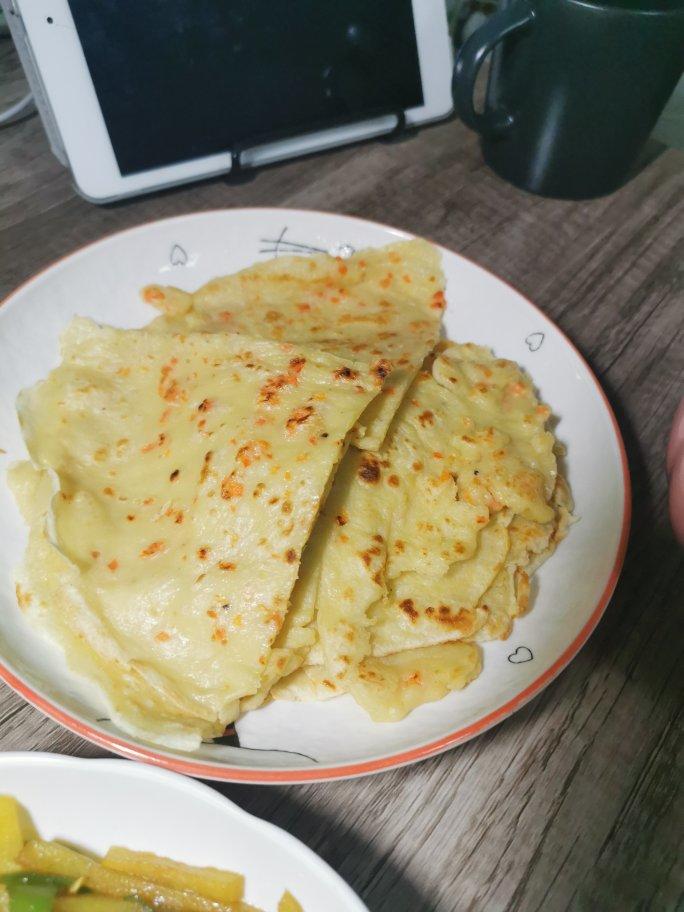 胡萝卜葱花鸡蛋饼