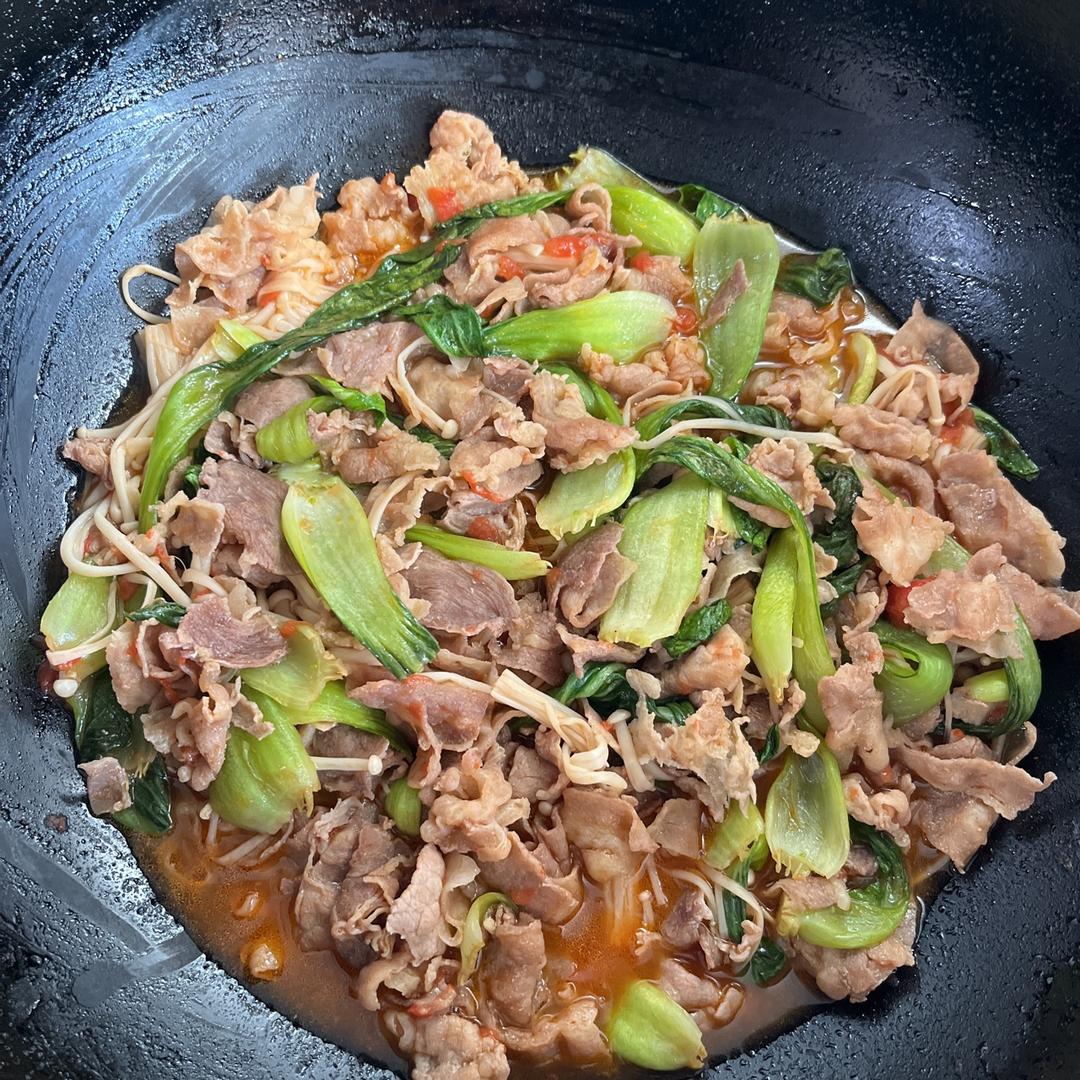 金针菇番茄肥牛卷