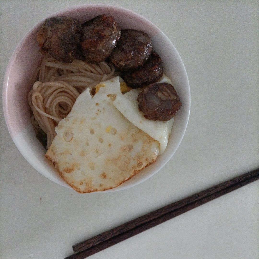 超简单的10分钟做好-热汤面