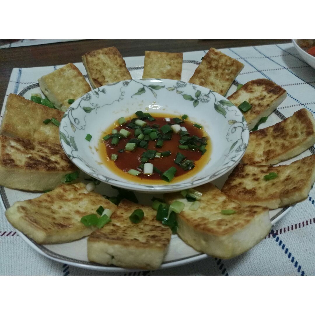 盐煎老豆腐（蘸酱油）