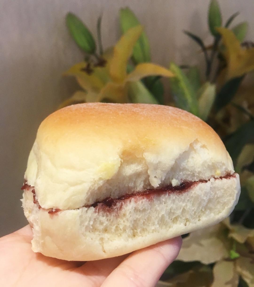 软到不知所措的牛奶卷