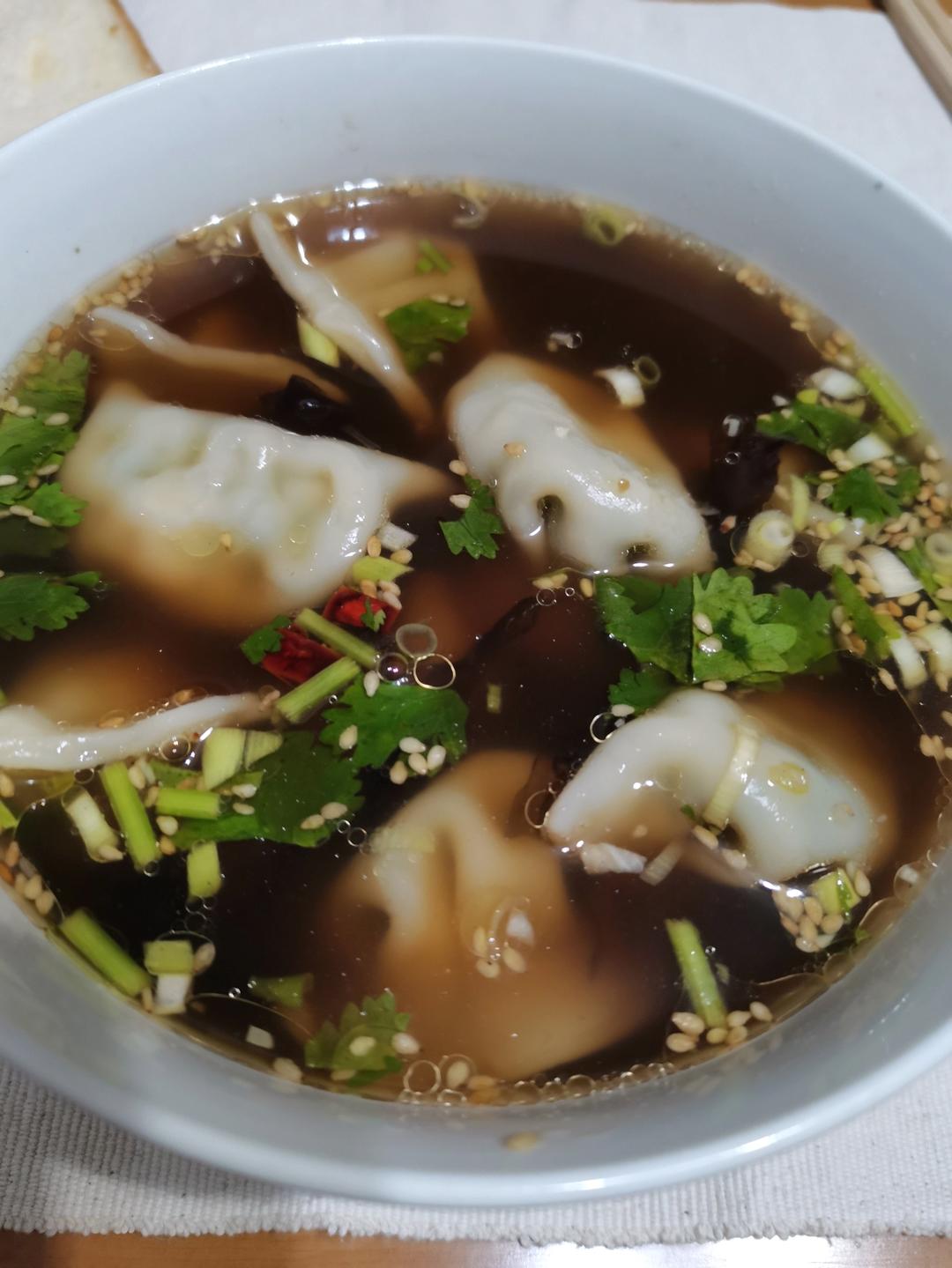 🔥五分钟搞定❗️酸辣开胃一吃就上瘾的酸汤水饺