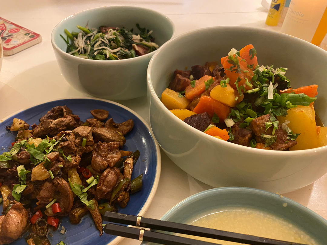 番茄土豆炖牛腩