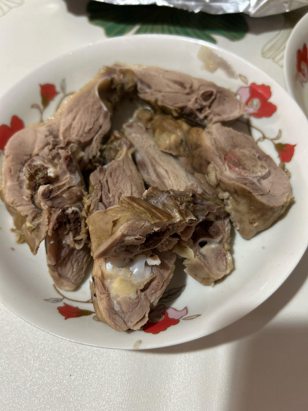 盐水鸭，不焯水，仅需一个小妙招，一只鸭腿足够有滋有味