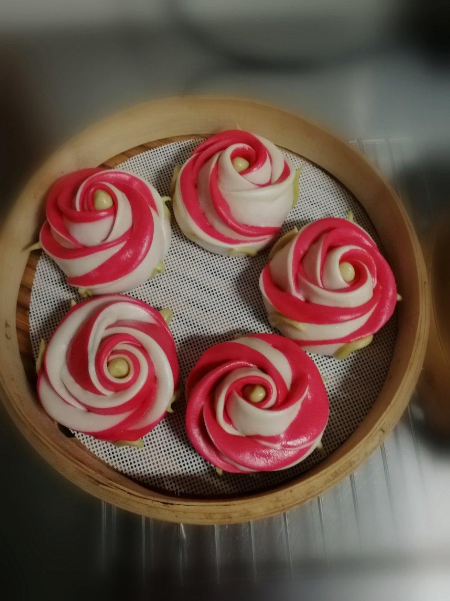 黑马君做的玫瑰花馒头