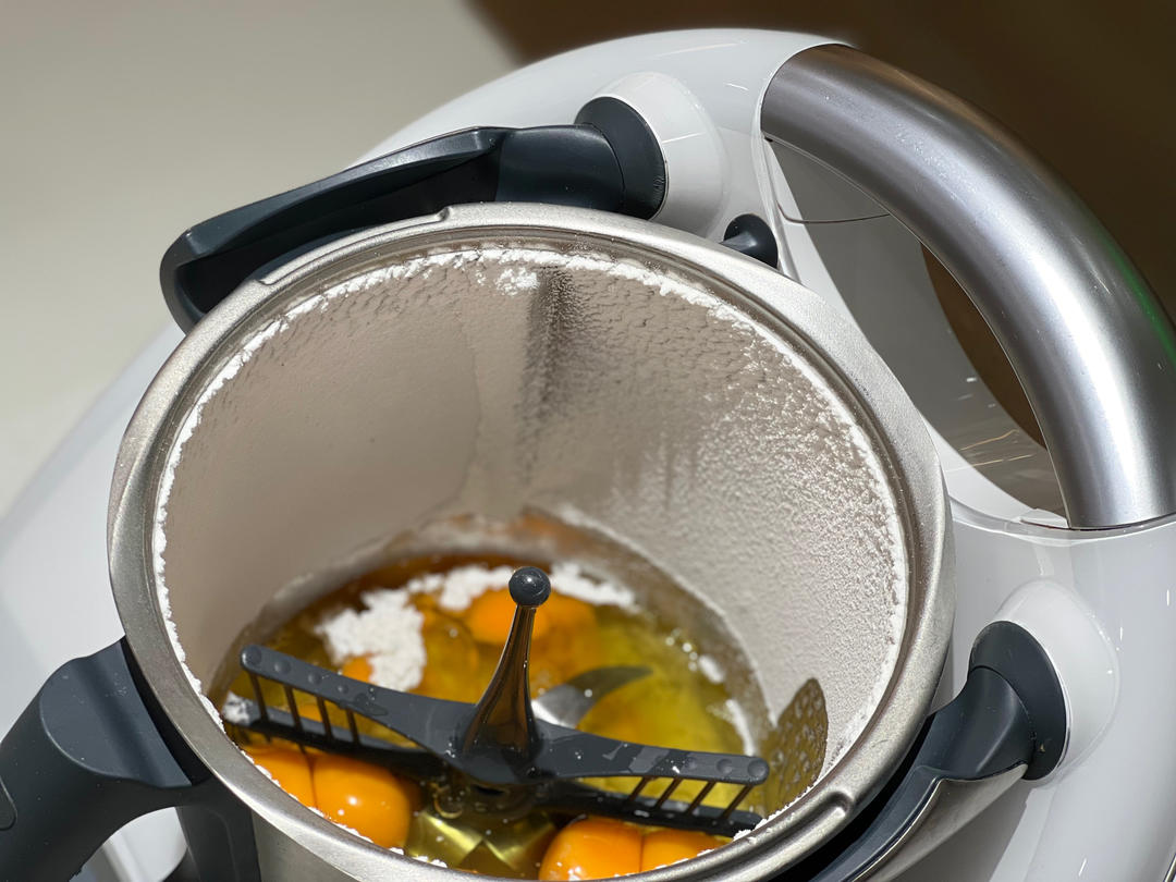 巨简单海绵蛋糕