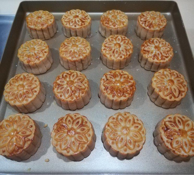 小小广式月饼