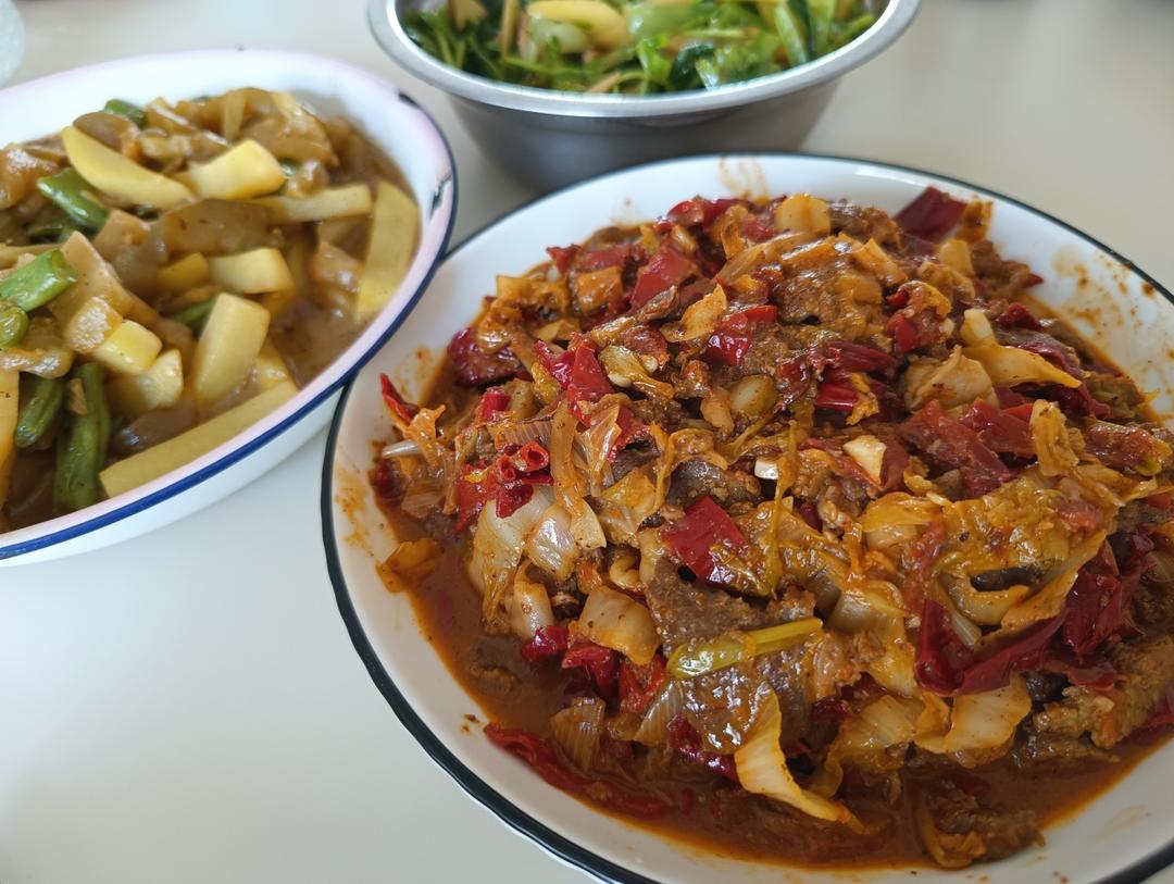 酸菜炒大肉（宁夏风味的）