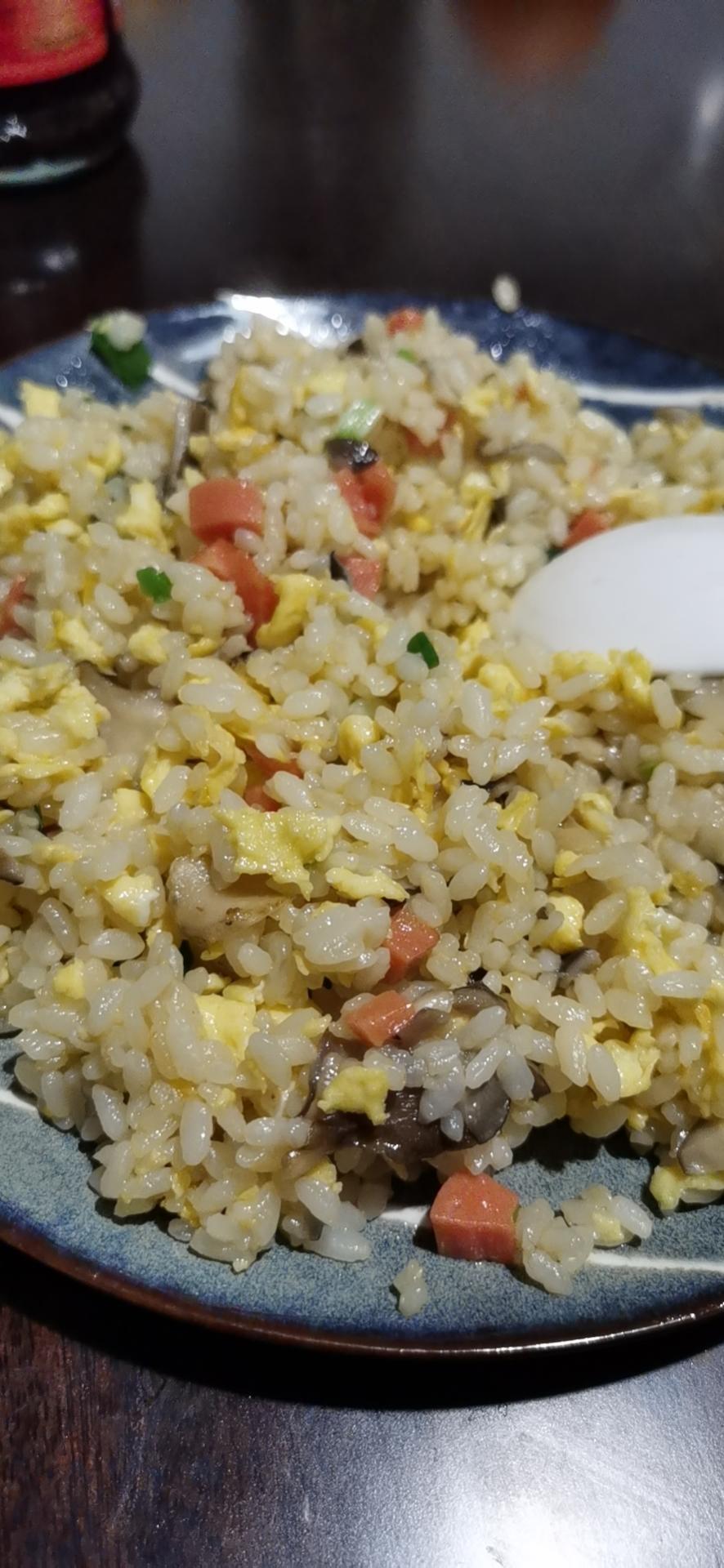 黄金猛虎三鲜蛋炒饭