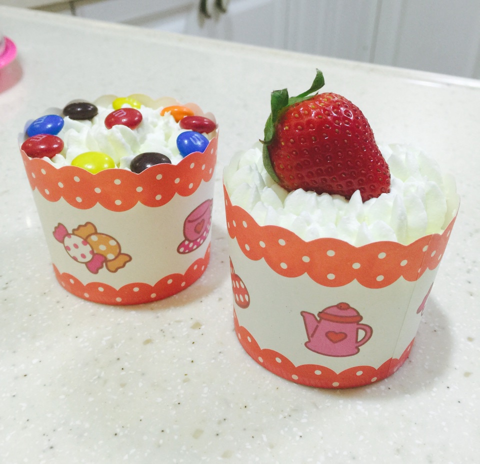 鲜奶油戚风杯子蛋糕（纸杯蛋糕）