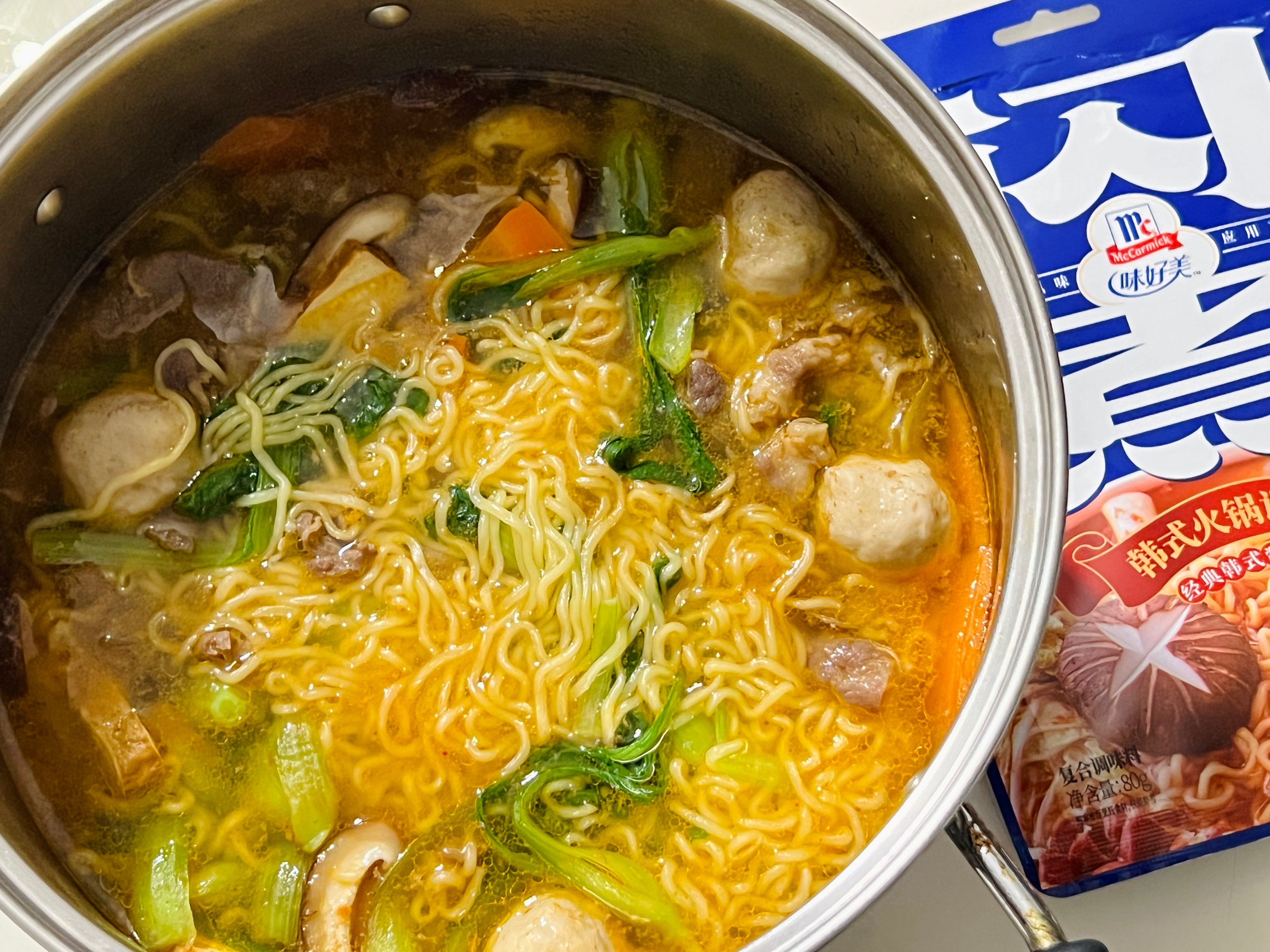 打工人快手晚餐～韩式火锅汤面的做法
