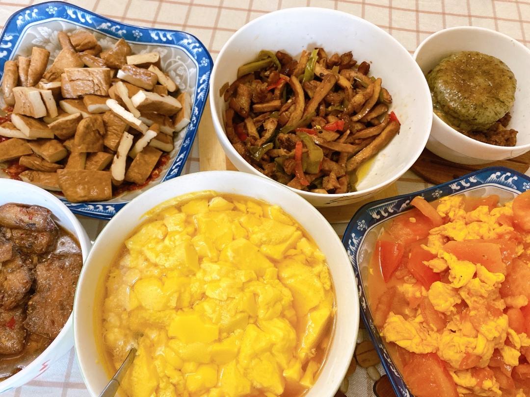 西红柿炒鸡蛋时，多加这一步，鸡蛋香嫩又入味