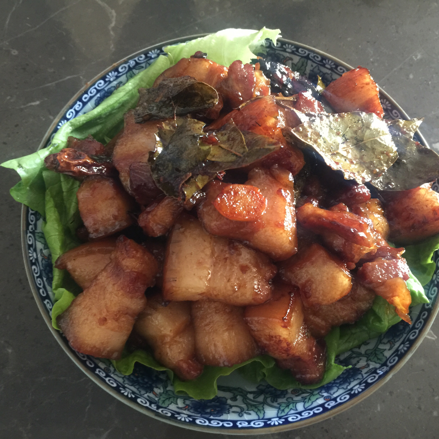 不焯水不放油的家常红烧肉