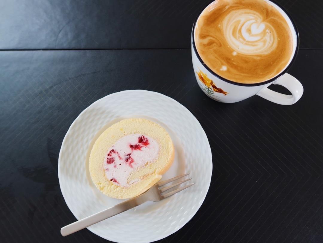 【小高姐】蛋糕卷 技巧分享 卷起容易 不会开裂