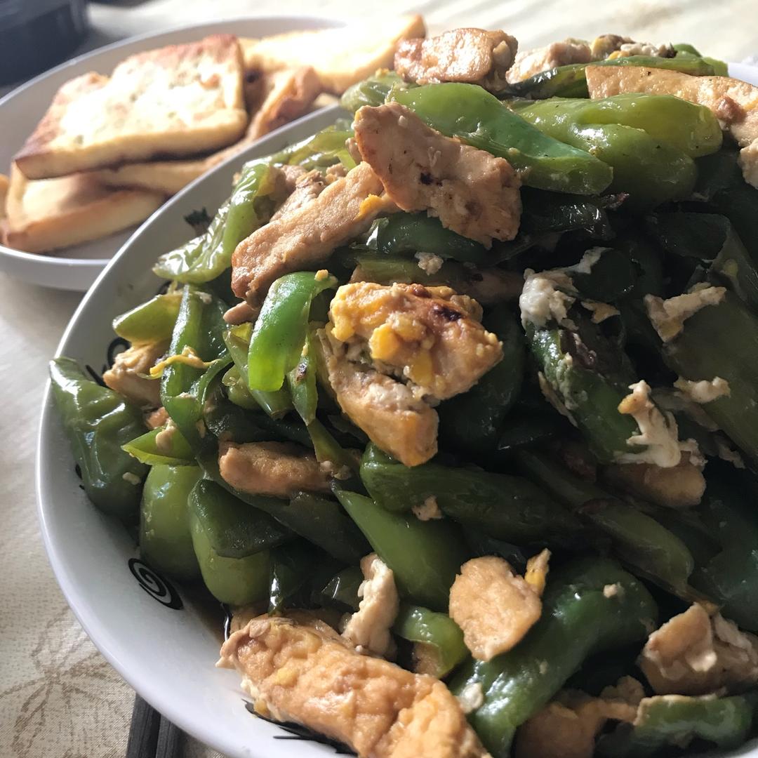 青椒炒豆腐