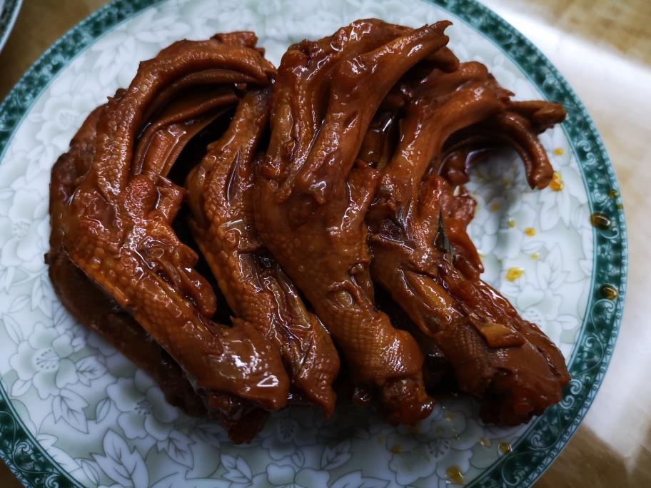 解馋美食——卤鹅掌