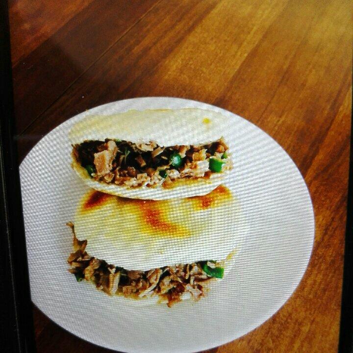 腊汁肉夹馍