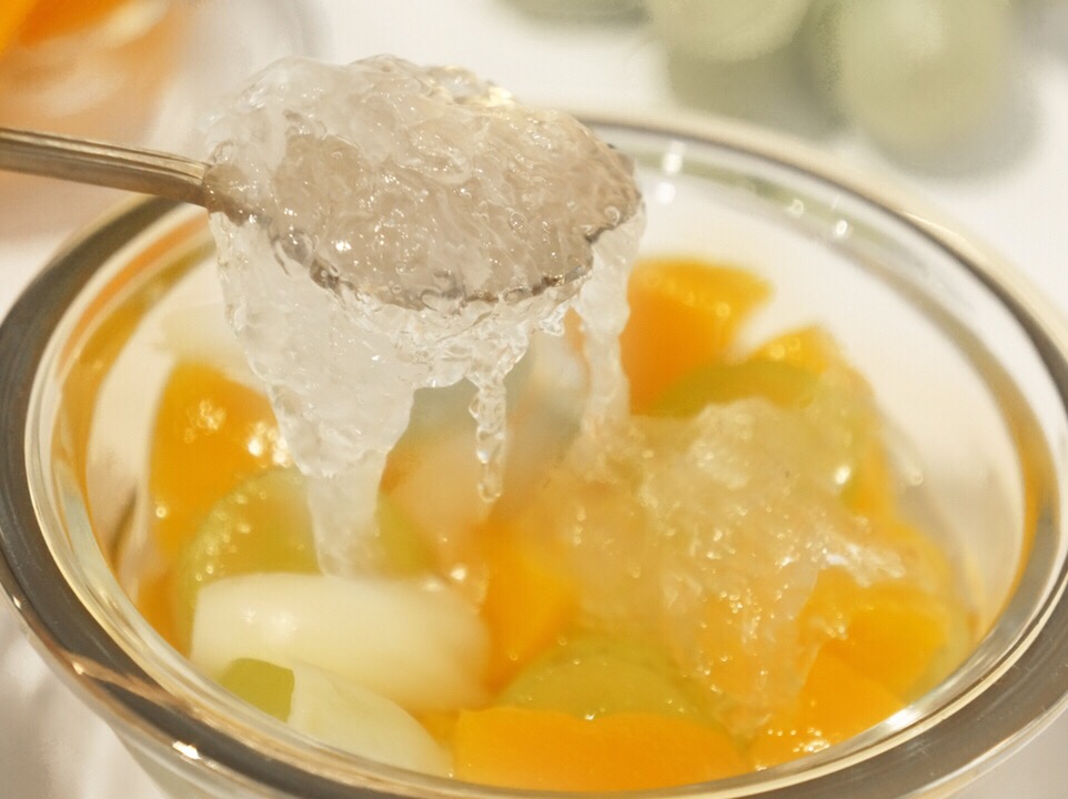 百合黄桃燕窝——水果变甜品~让你变美变白变好看！【易小炖燕窝厨房】