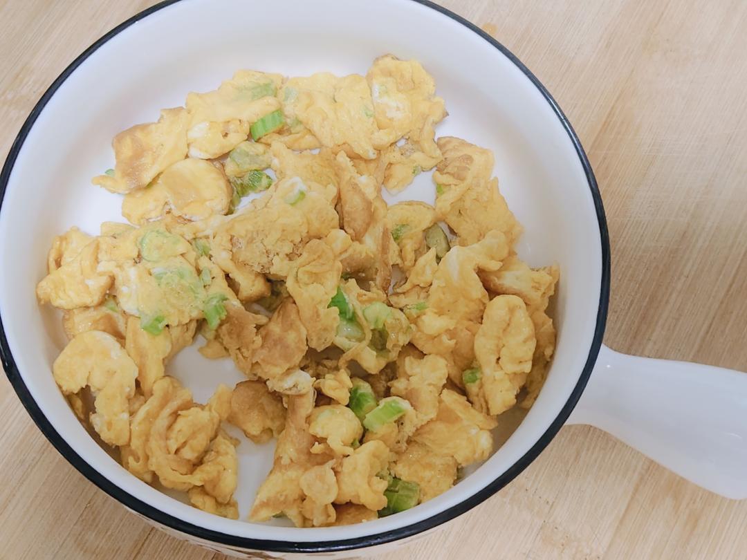 大葱炒鸡蛋