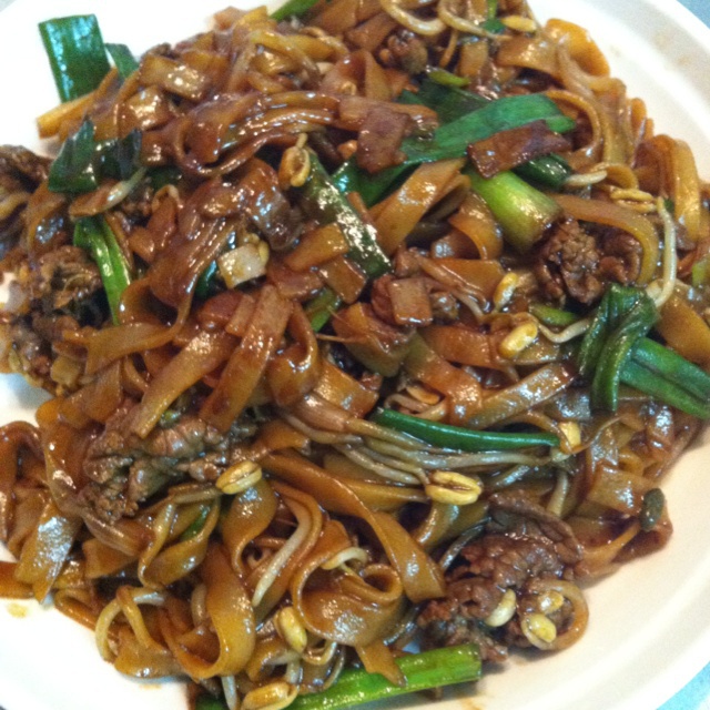 牛肉炒河粉