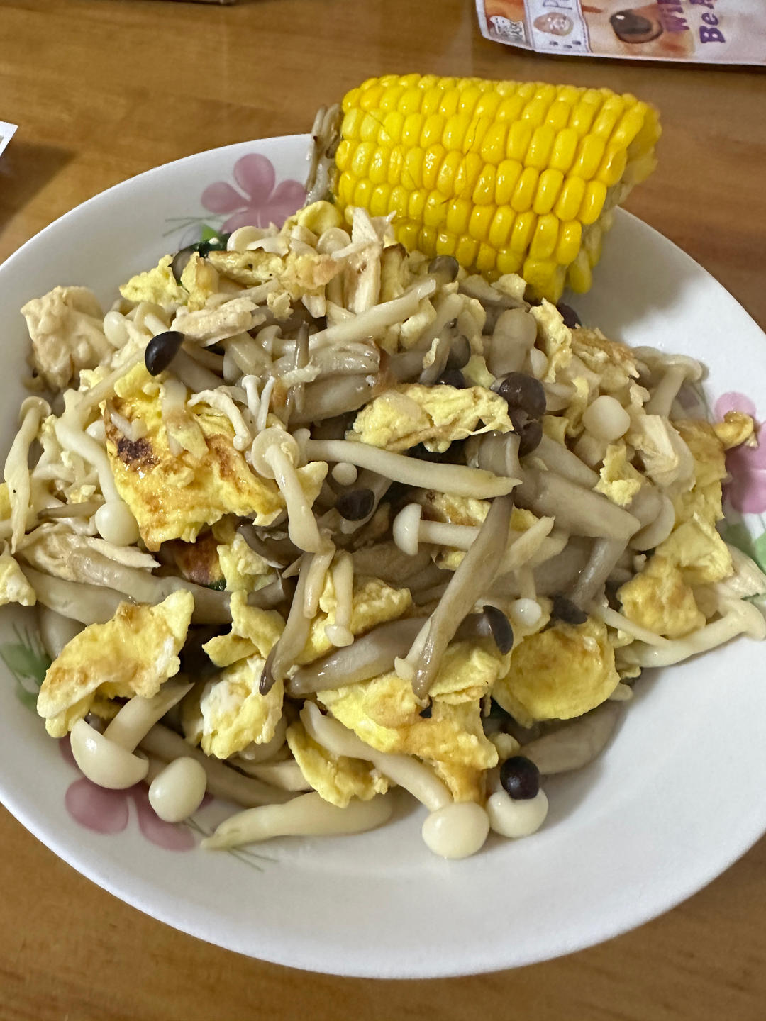 鸡蛋炒海鲜菇