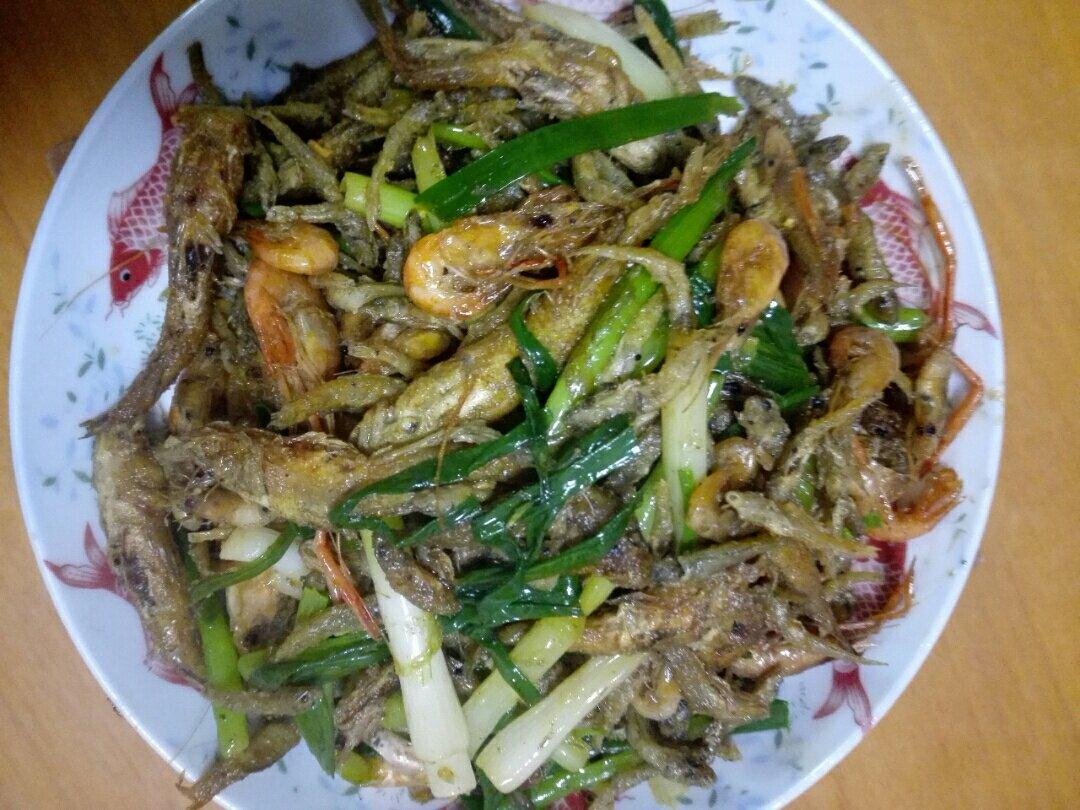 香煎小鱼小虾