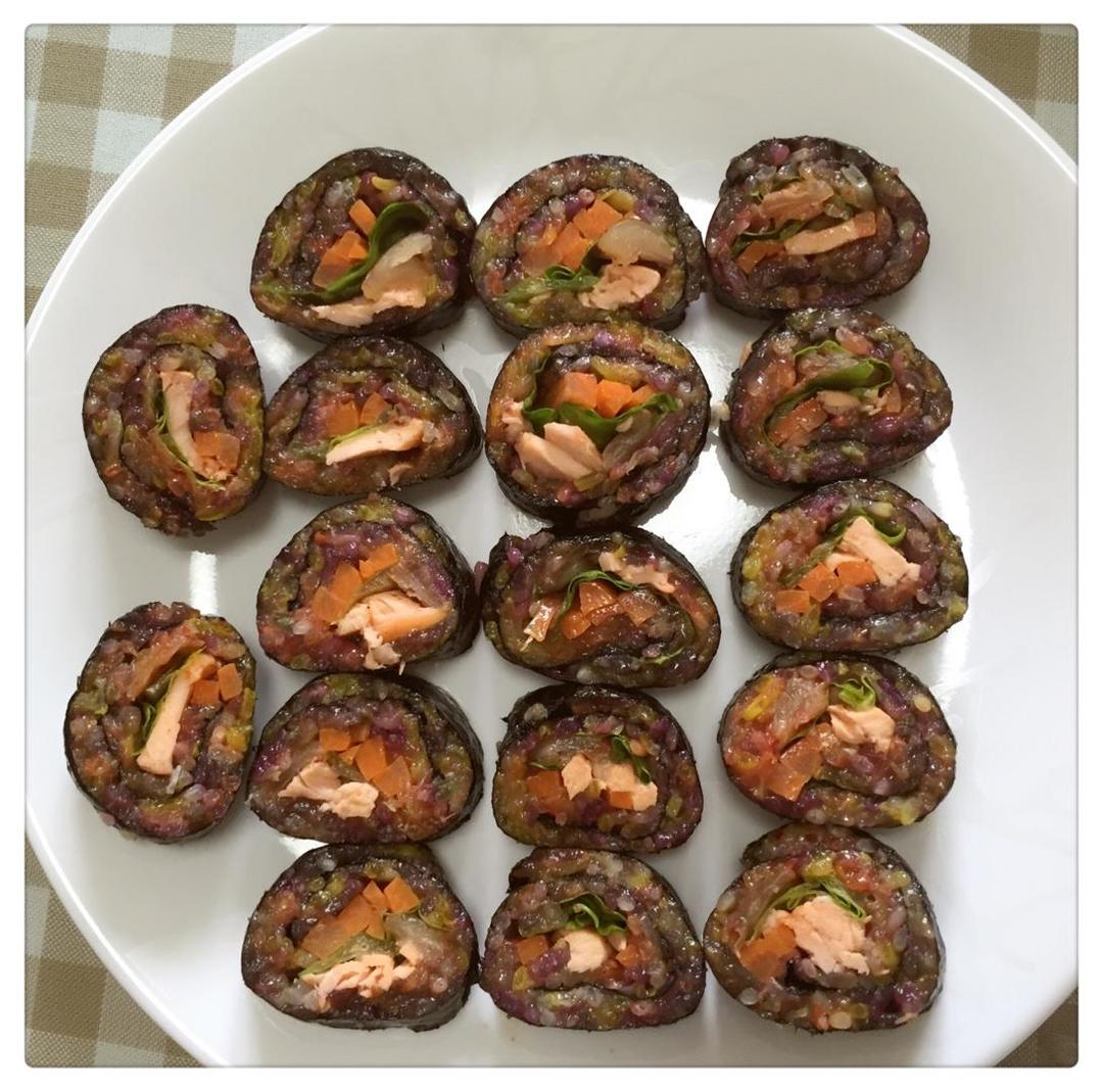 三文鱼紫菜包饭