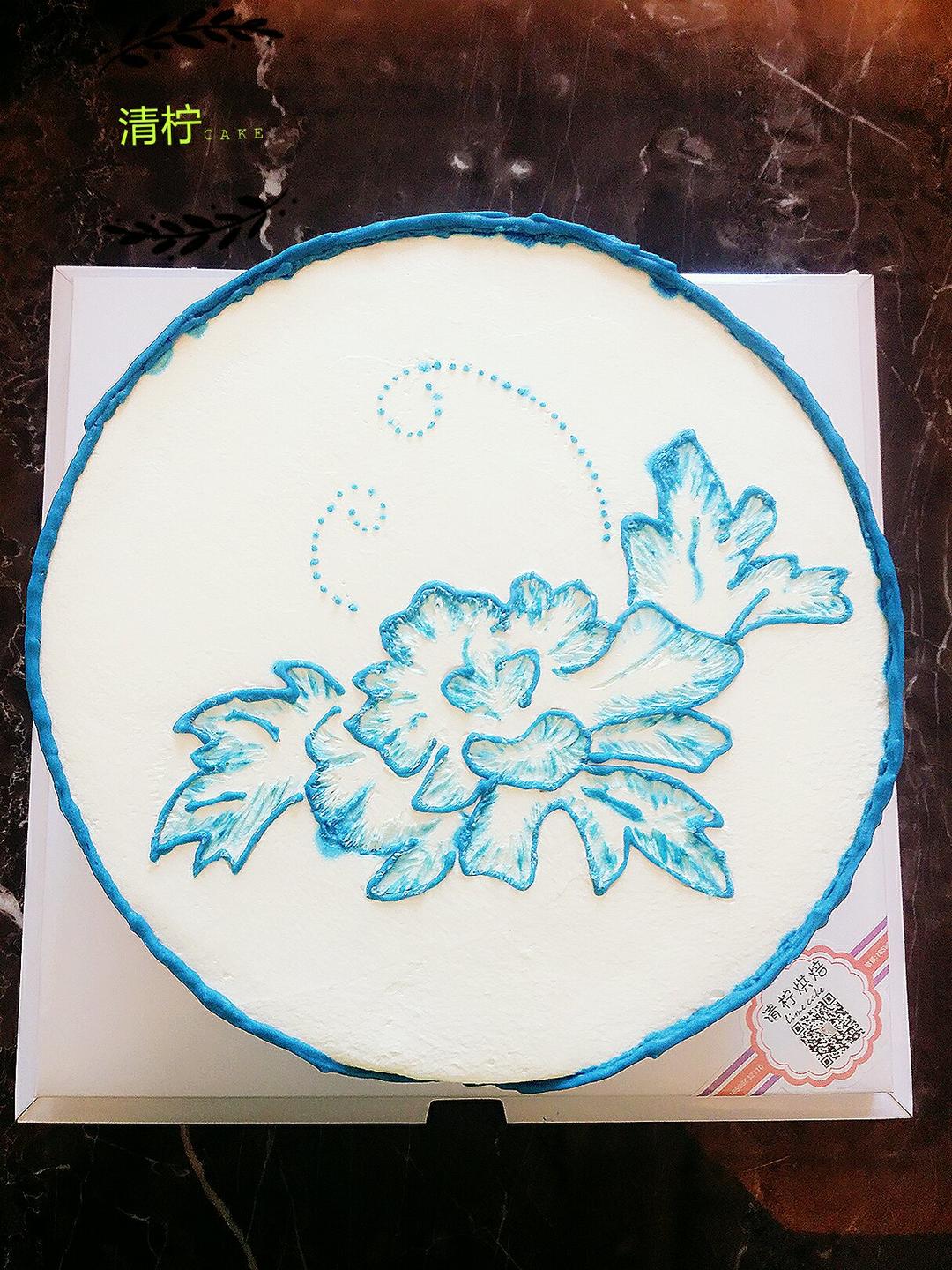 手绘青花瓷蛋糕