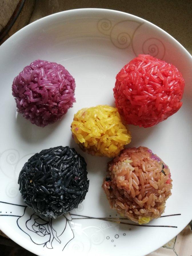 五色糯米饭团