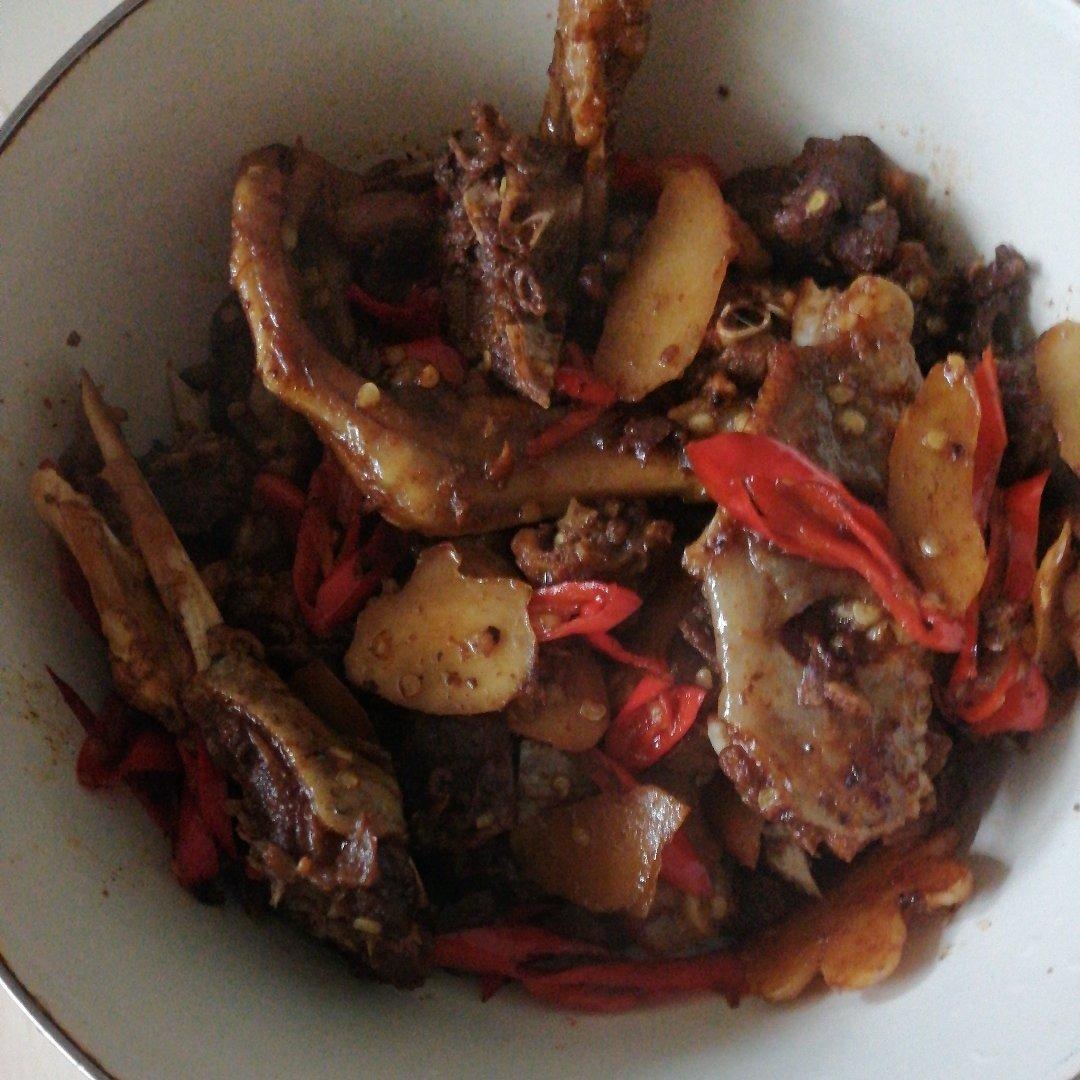 炒鸭肉