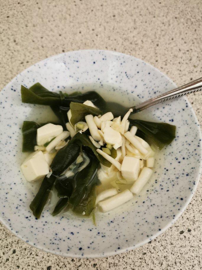 低脂海带豆腐汤