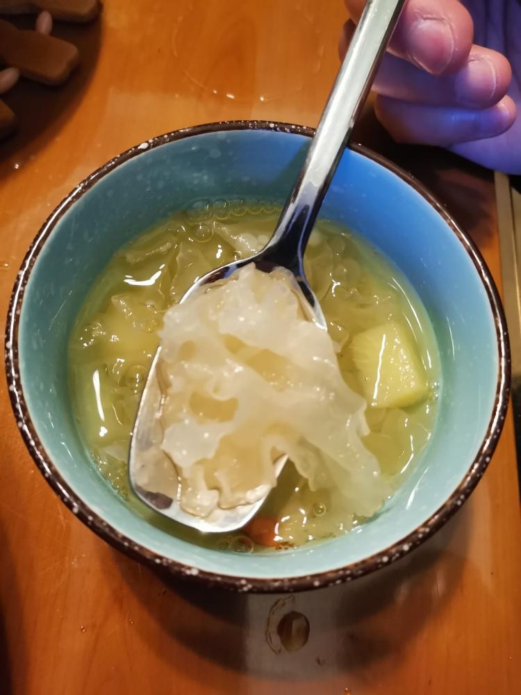 冬季清热银耳汤