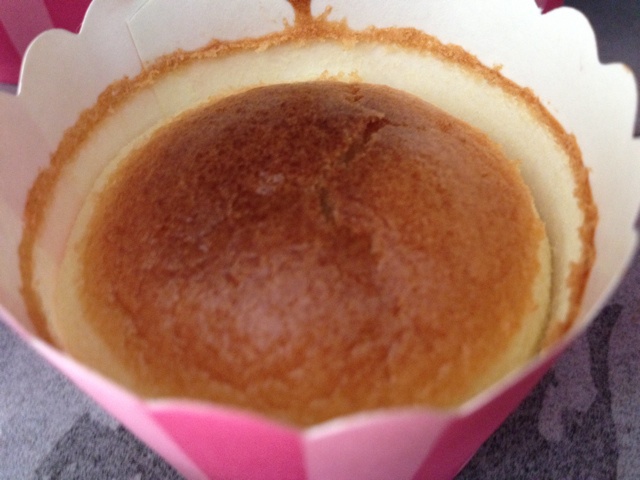 软绵绵戚风纸杯蛋糕