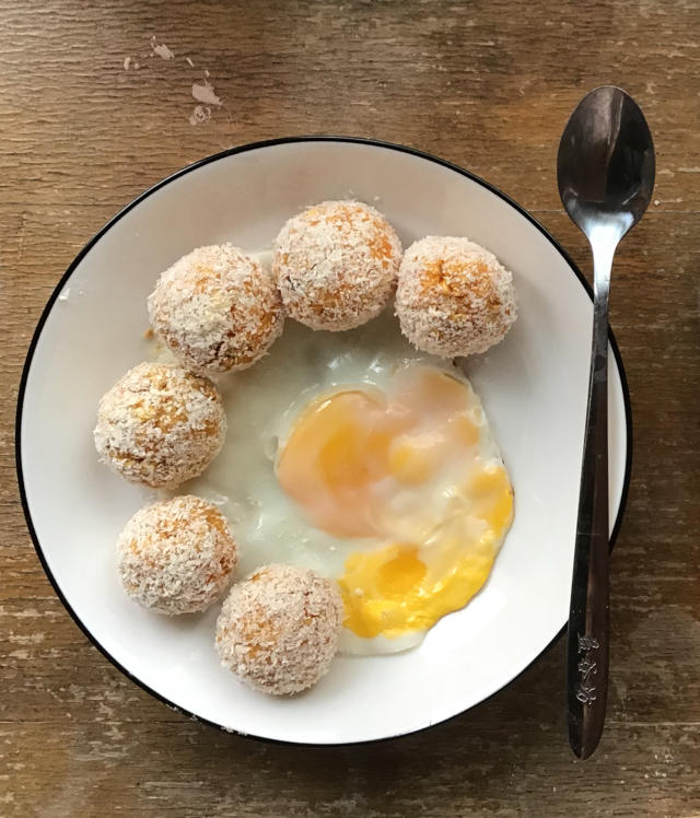 椰丝红薯燕麦球