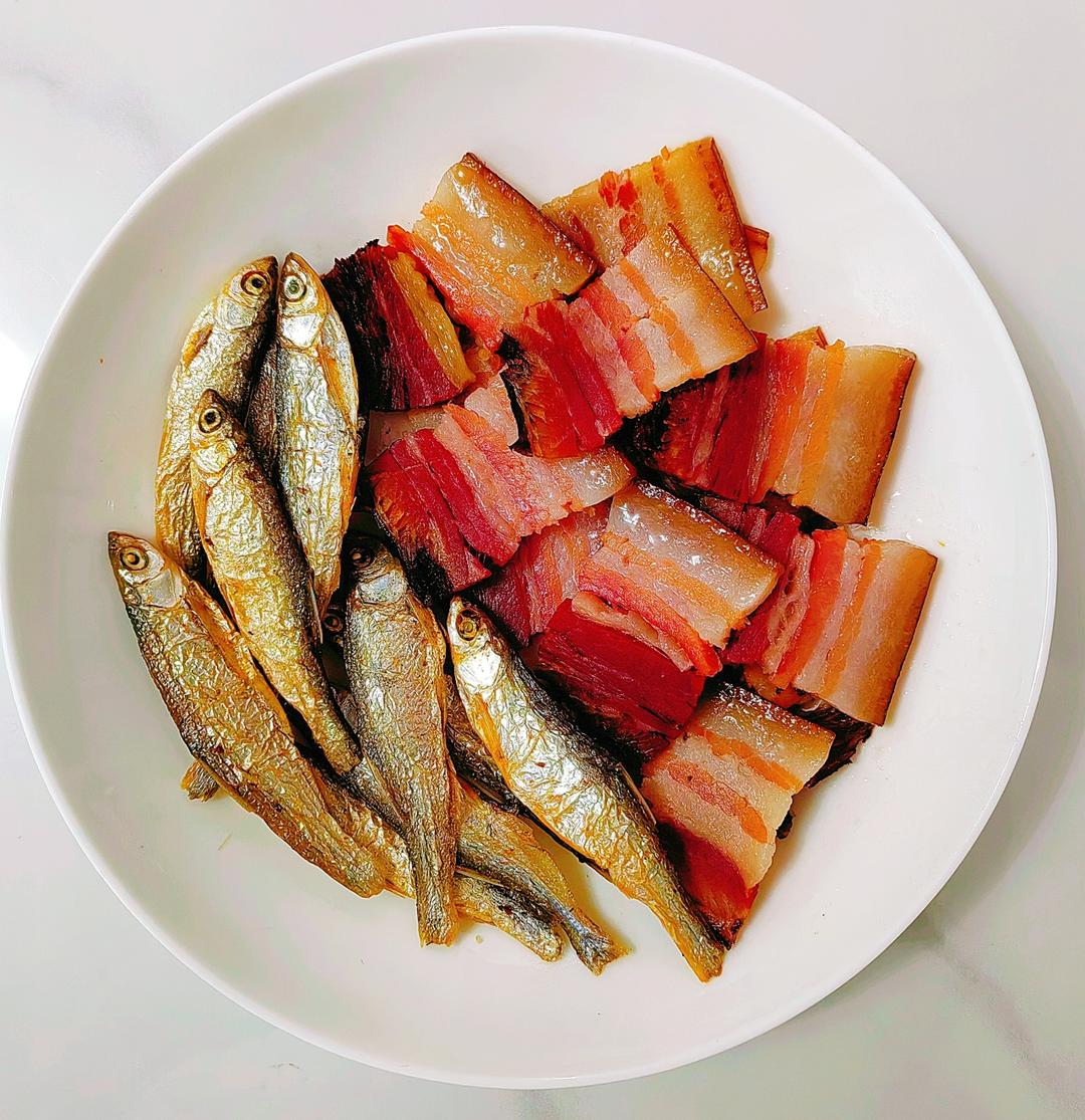 丝瓜瘦肉蒸泥猛鱼